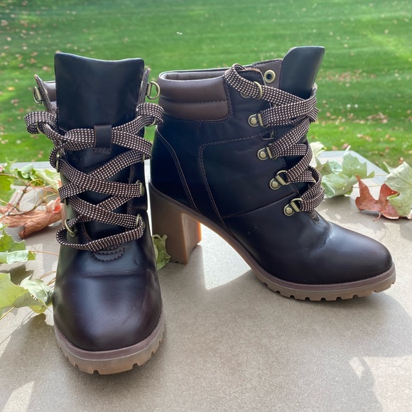 Timberland Shoes - Timberland Women’s Arlington Hiker Brown  Boot, size 5 1/2